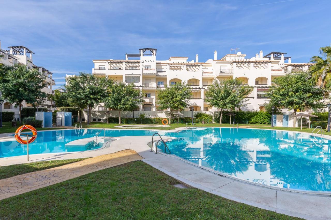 Residencial Duquesa 18 Apartment Манилва Екстериор снимка
